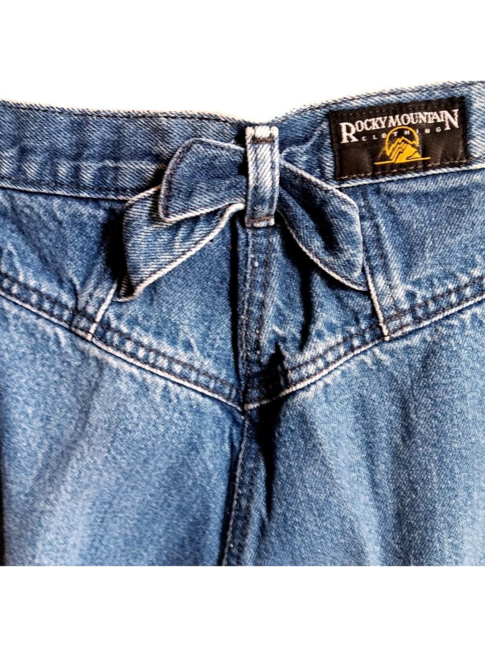 True Vintage Jeans 28x30 Rocky Mountain High-Waisted Cowgirl Ranch Tapered 90s